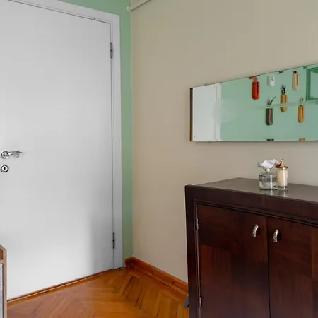 Spacious & Stylish 3br In The Heart Of The City