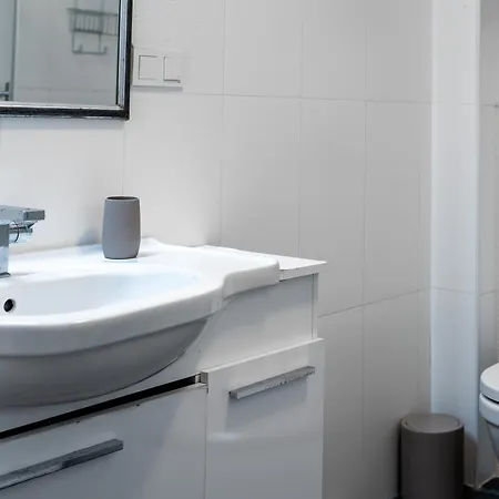 Apartment Spacious & Stylish 3br In The Heart Of The City *