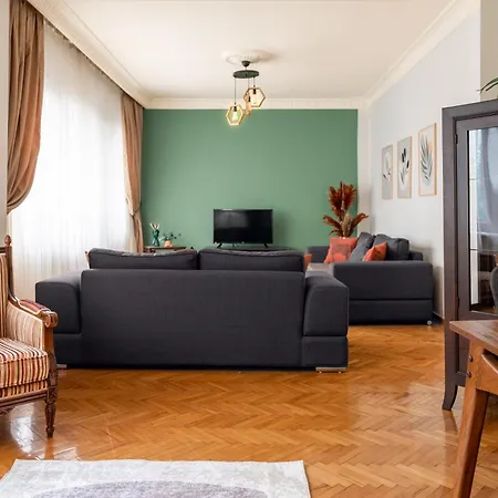Spacious & Stylish 3br In The Heart Of The City * İstanbul